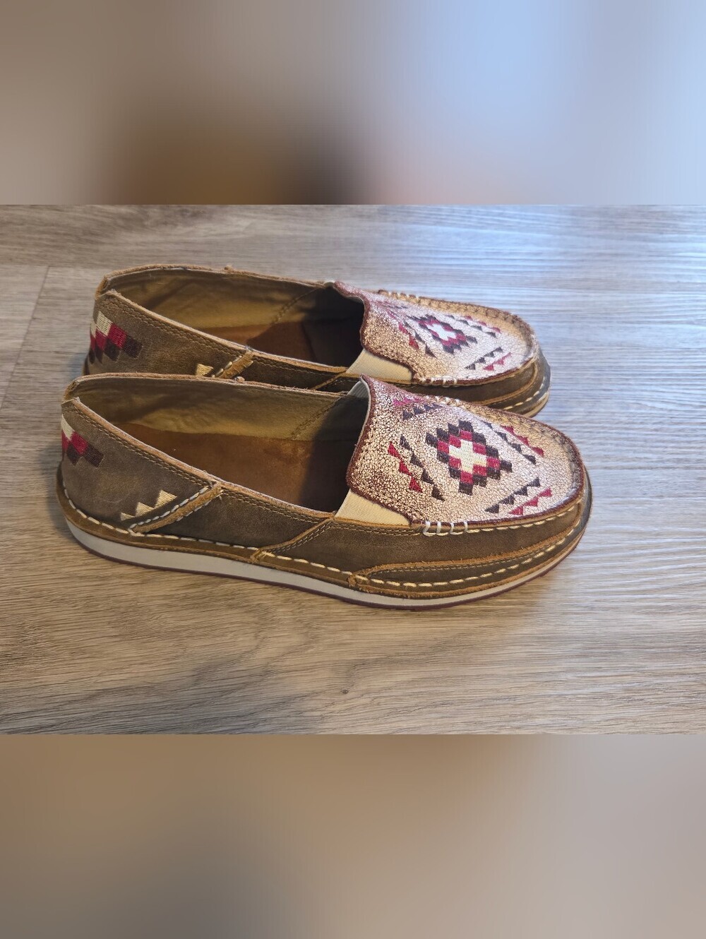 Ariat Cruiser Deco Casual Shoes Size 7 - Picture 3 of 4